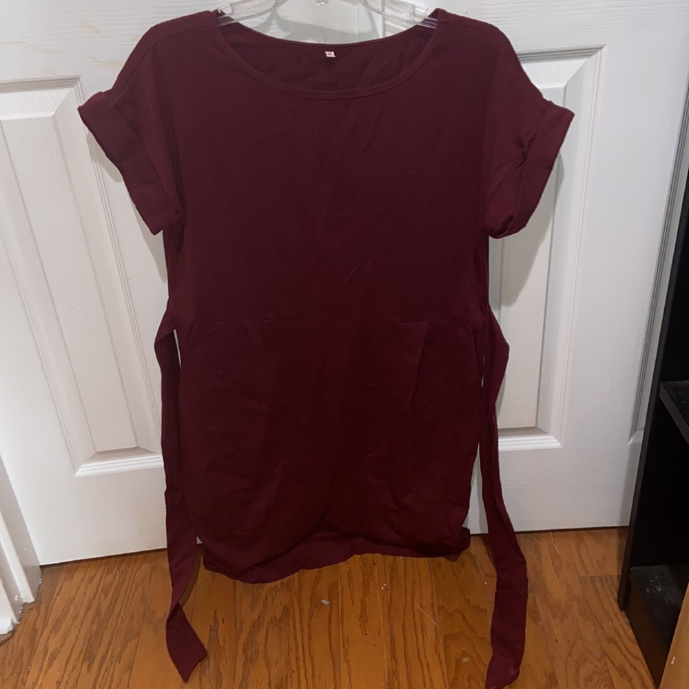 Women’s Red Midi Short-Sleeve Dress with Tie Belt M